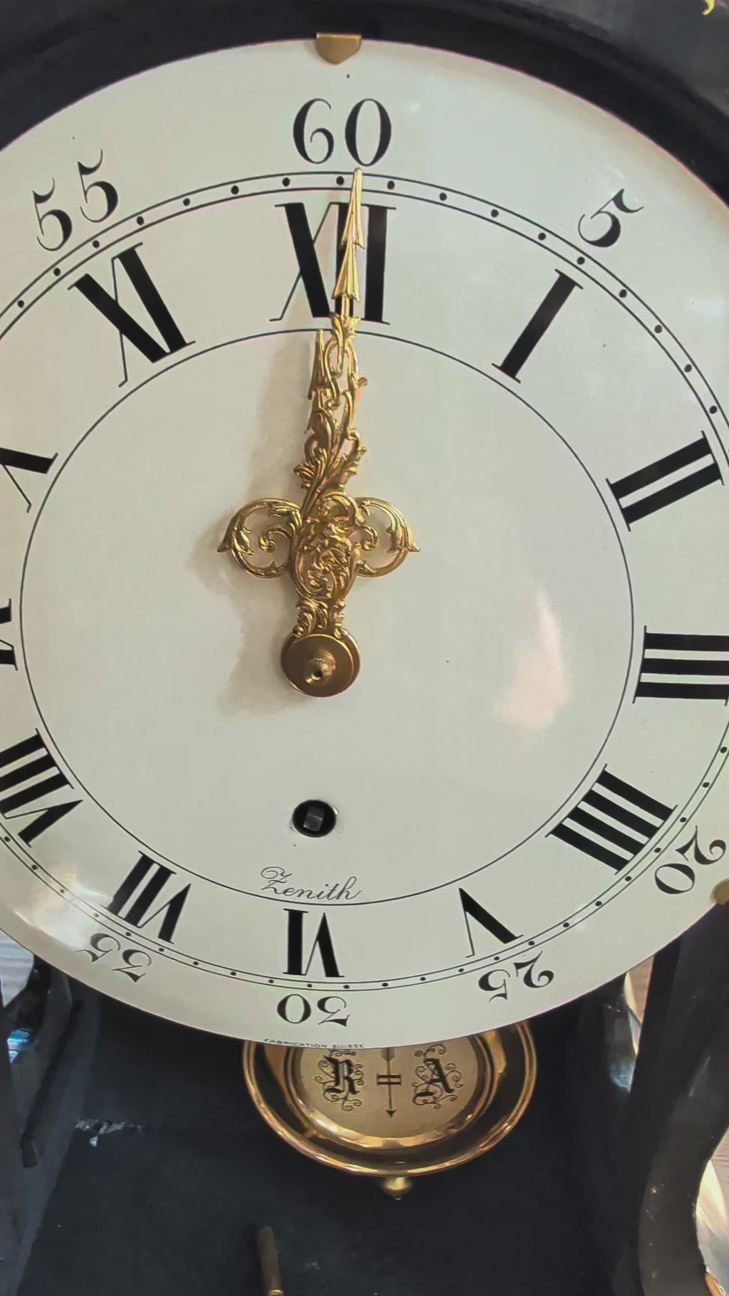 Horloge de table pendule Zenith ancienne, vers 1900 – Fonctionnelle, sonnerie des demi-heures