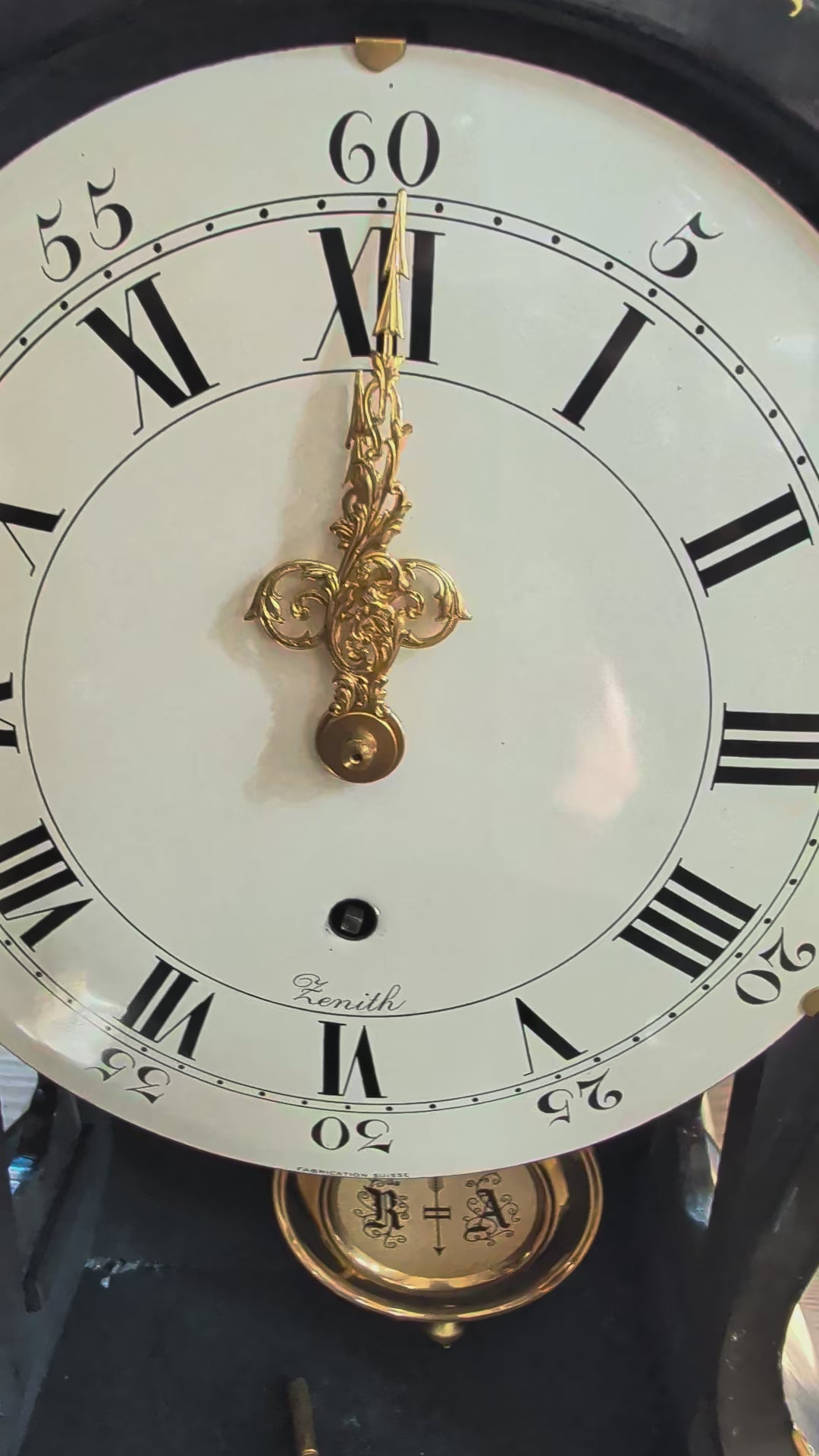 Horloge de table pendule Zenith ancienne, vers 1900 – Fonctionnelle, sonnerie des demi-heures