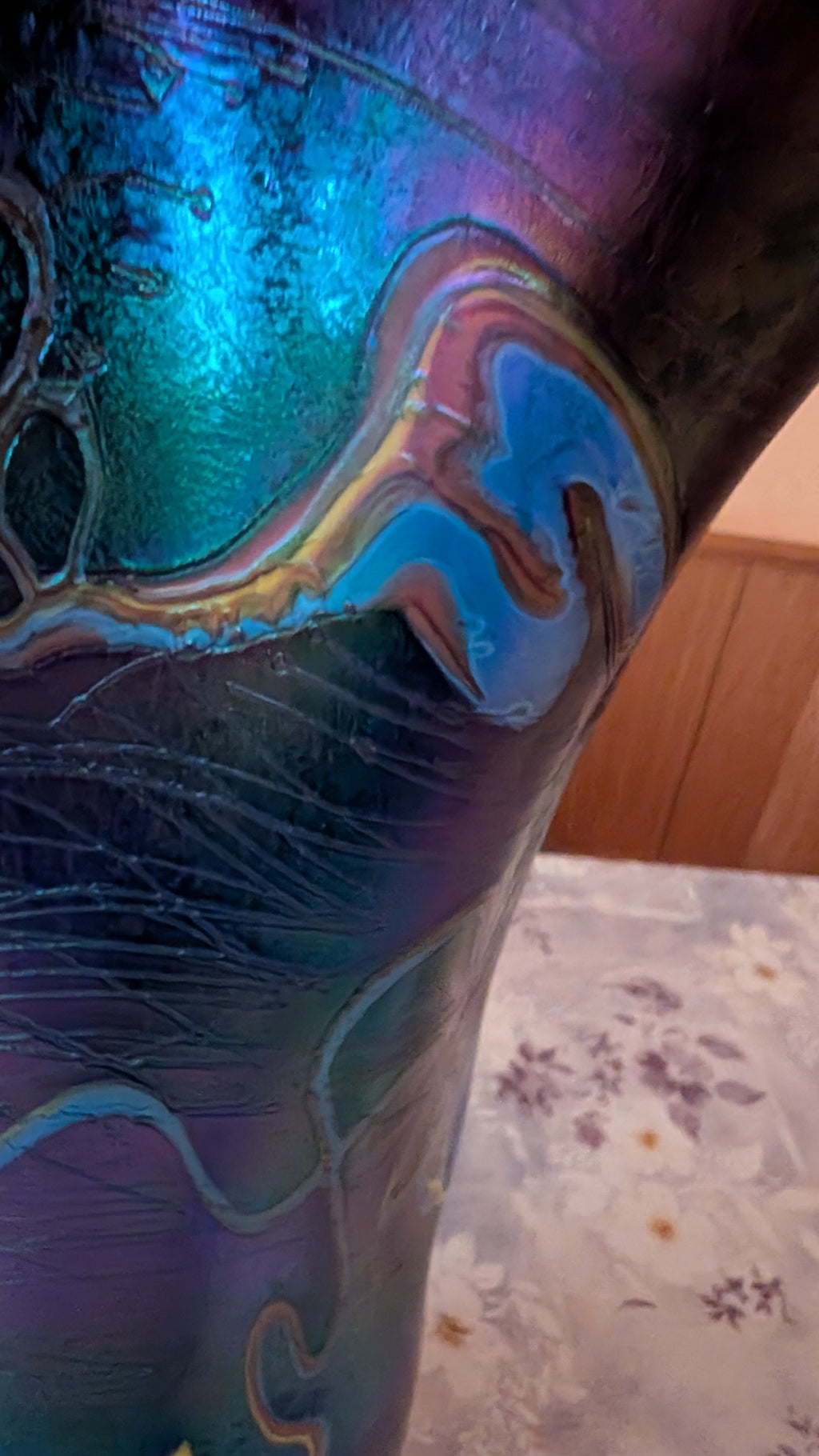 Grosse mehrfarbige Loetz-Vase aus Österreich – 60 cm