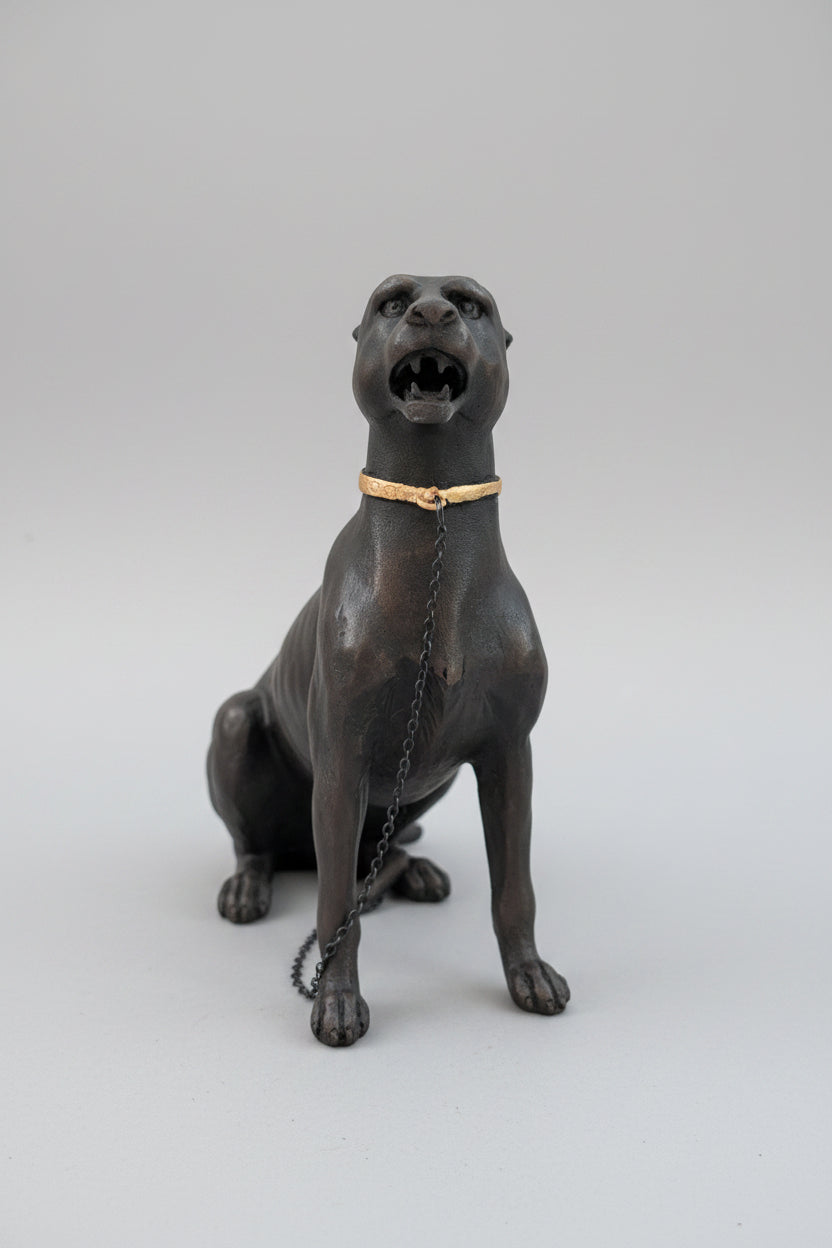 Cléopâtre avec panthère – Grande figurine dorée, pièce de collection