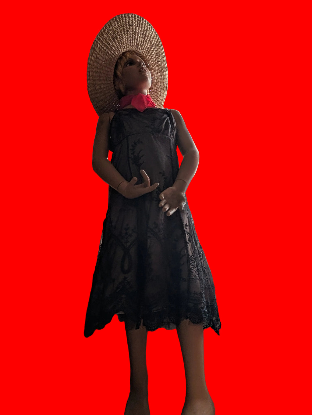 Enfant mannequin avec robe et chapeau – Ancien, pièce de collection