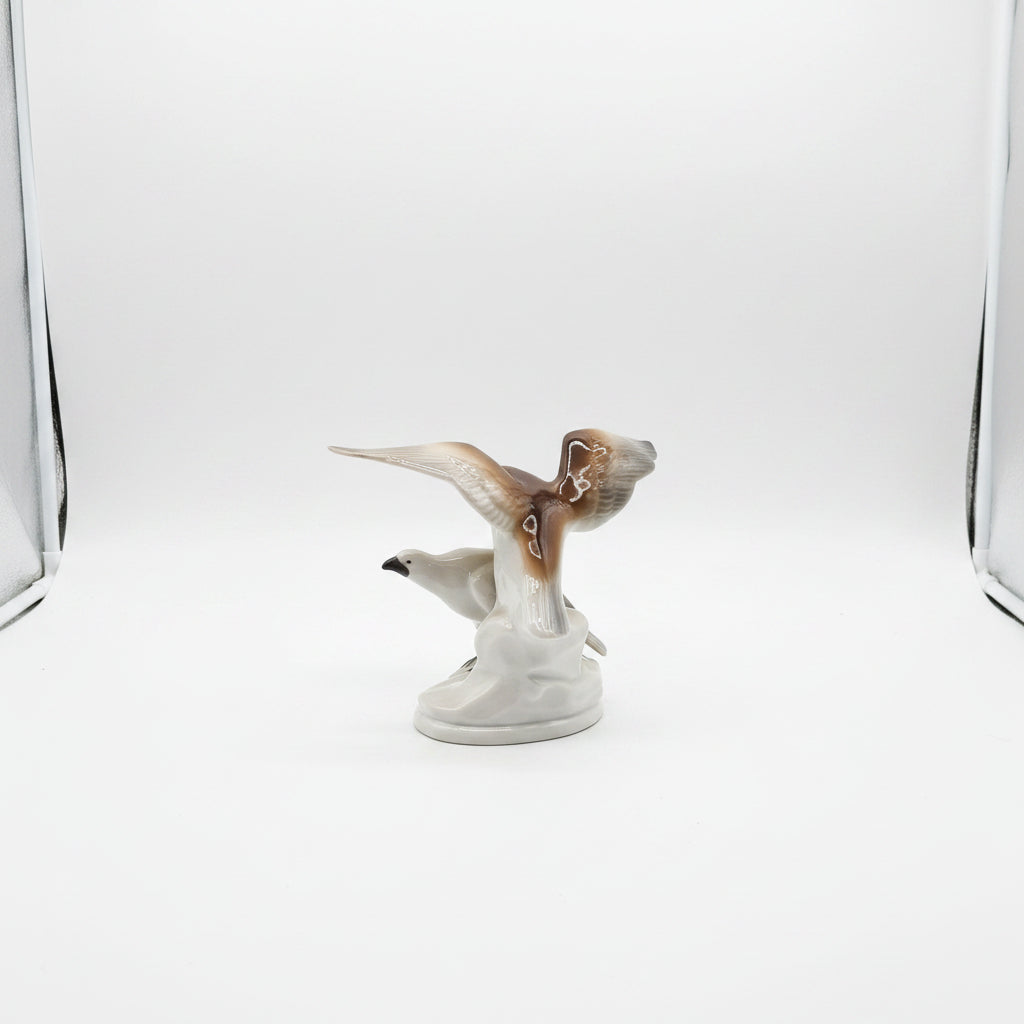 Figurine en porcelaine Oiseaux en plein vol – Figurine décorative animale