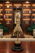 Figurine en bronze doré – 45 cm, Pièce de collection raffinée