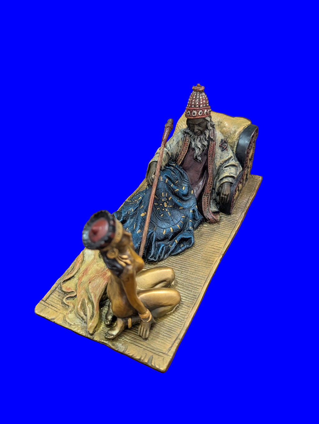 Dame en bronze viennoise sur une chaise, gardée