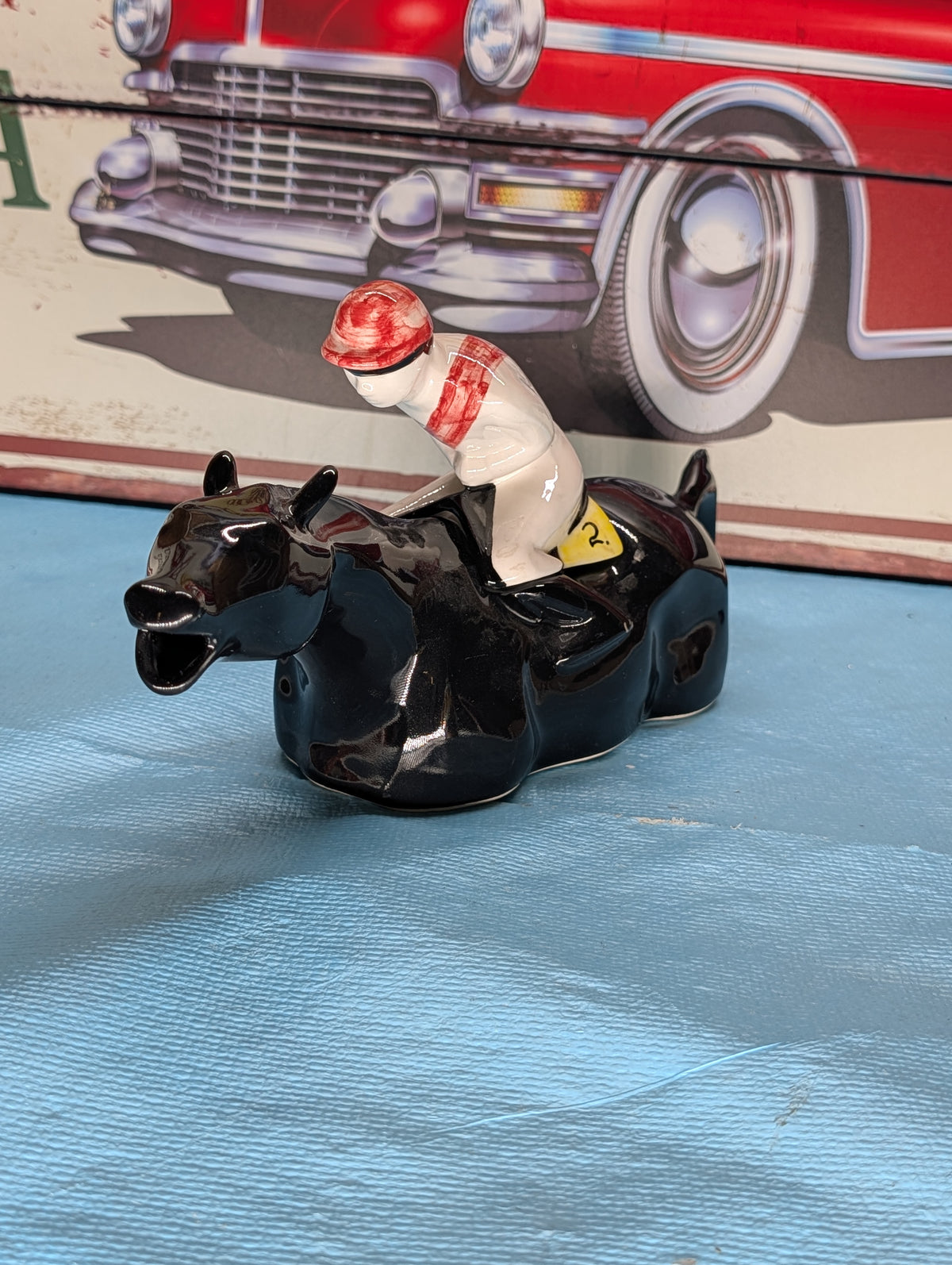 Théière en porcelaine Chevaux Cavaliers – Excellent état, pièce de collection