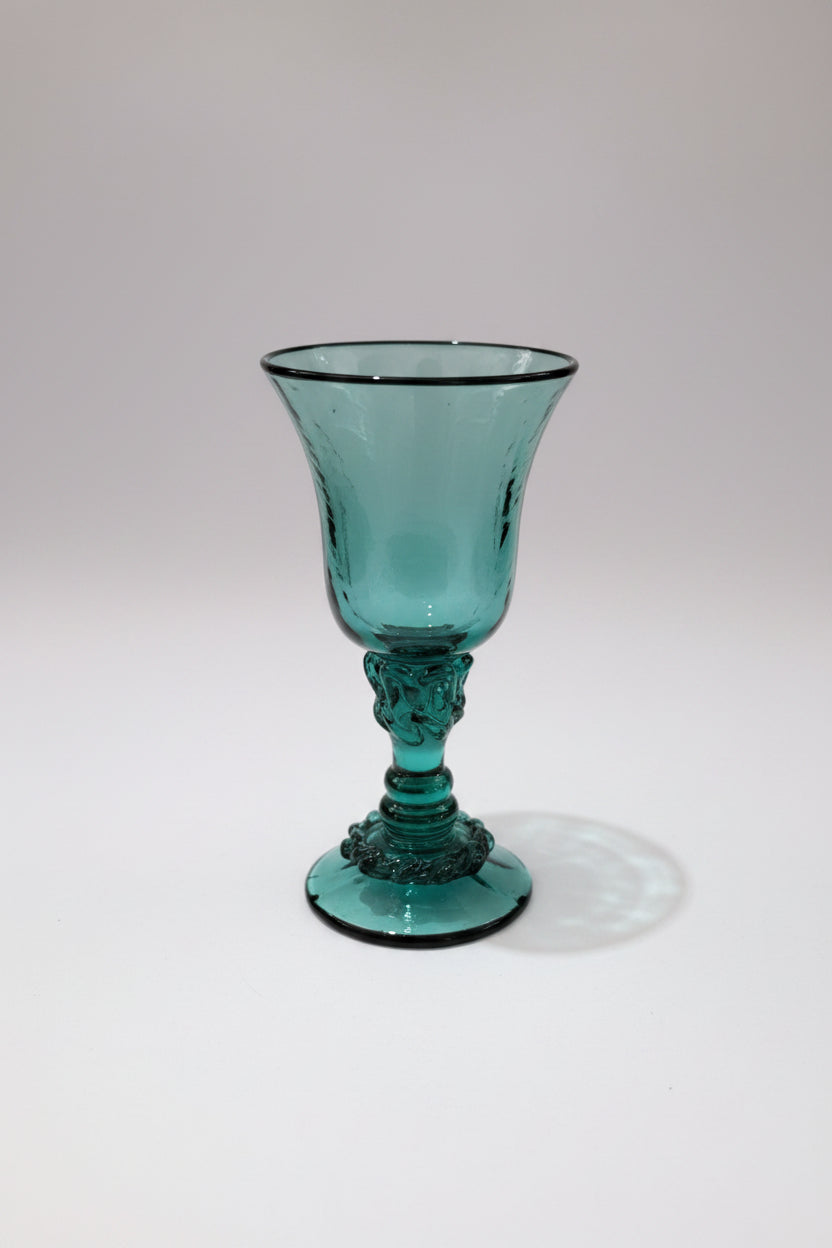 Calice en verre foncé 21 cm – Figurine décorative en verre