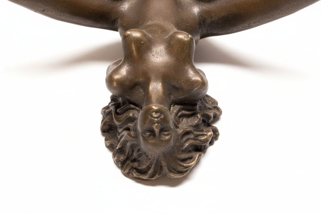 Bronze Figurine Sexy Lady – Attire tous les regards, Pièce de collection