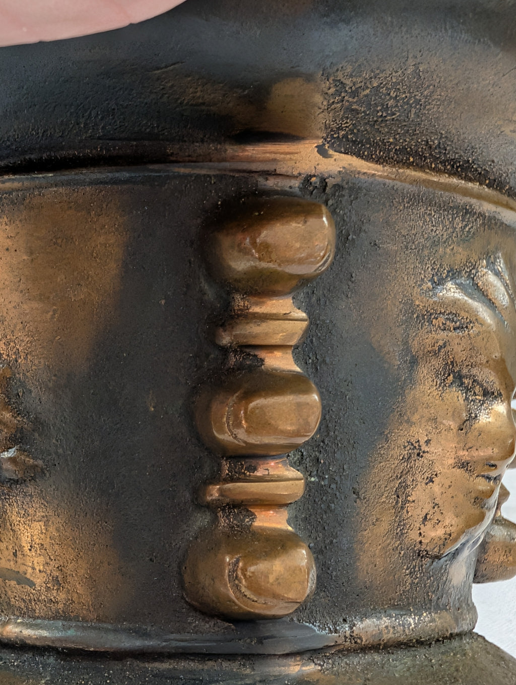 Riesiger Bronze-Mörser mit Original-Stössel – Antikes Sammlerstück