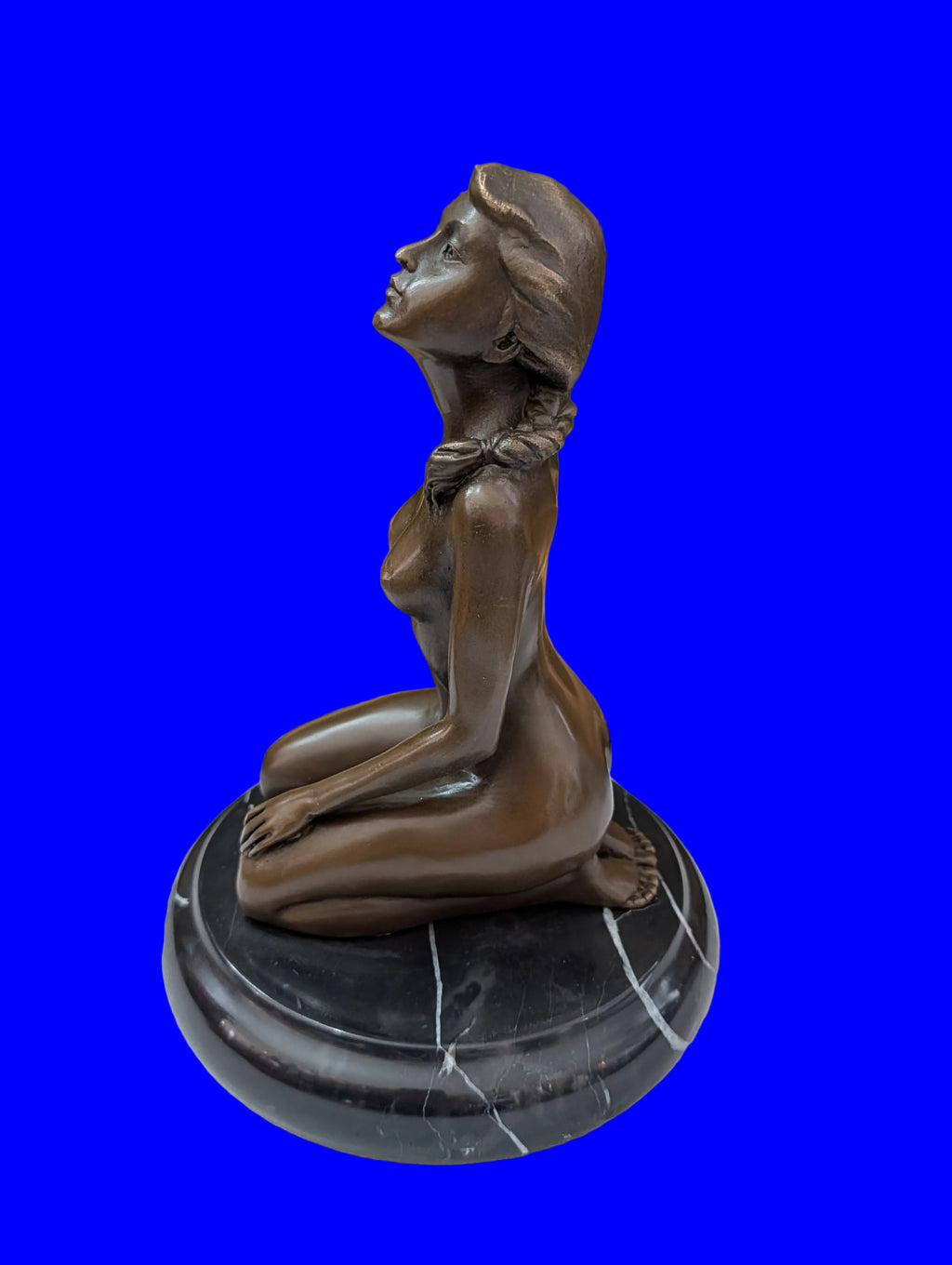 Bronzefigur Lady präsentiert ihre Schönheit – Top Skulptur, Sammlerstück