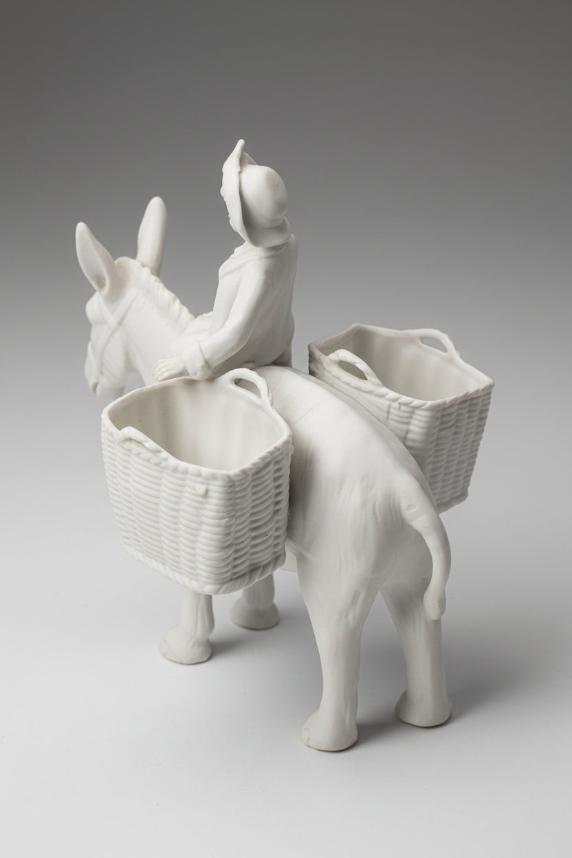 Rare figurine en biscuit de porcelaine de la fin du XIXe siècle