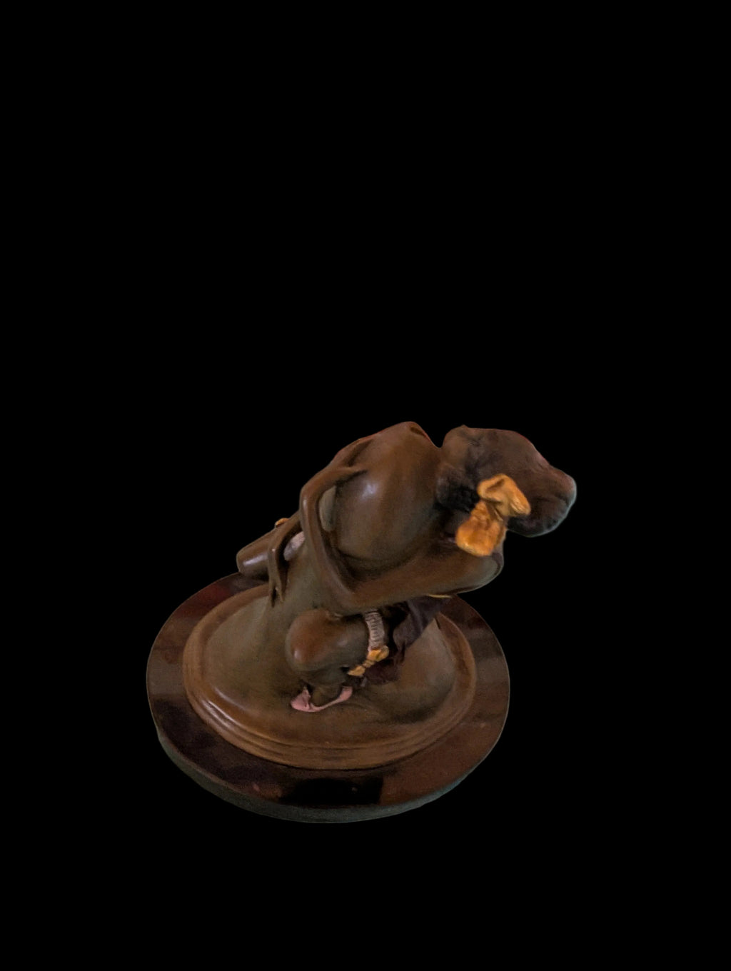 SUPERBE SCULPTURE ÉROTIQUE EN BRONZE D'UNE FEMME ÉTREIGNANT UN PHALLUS