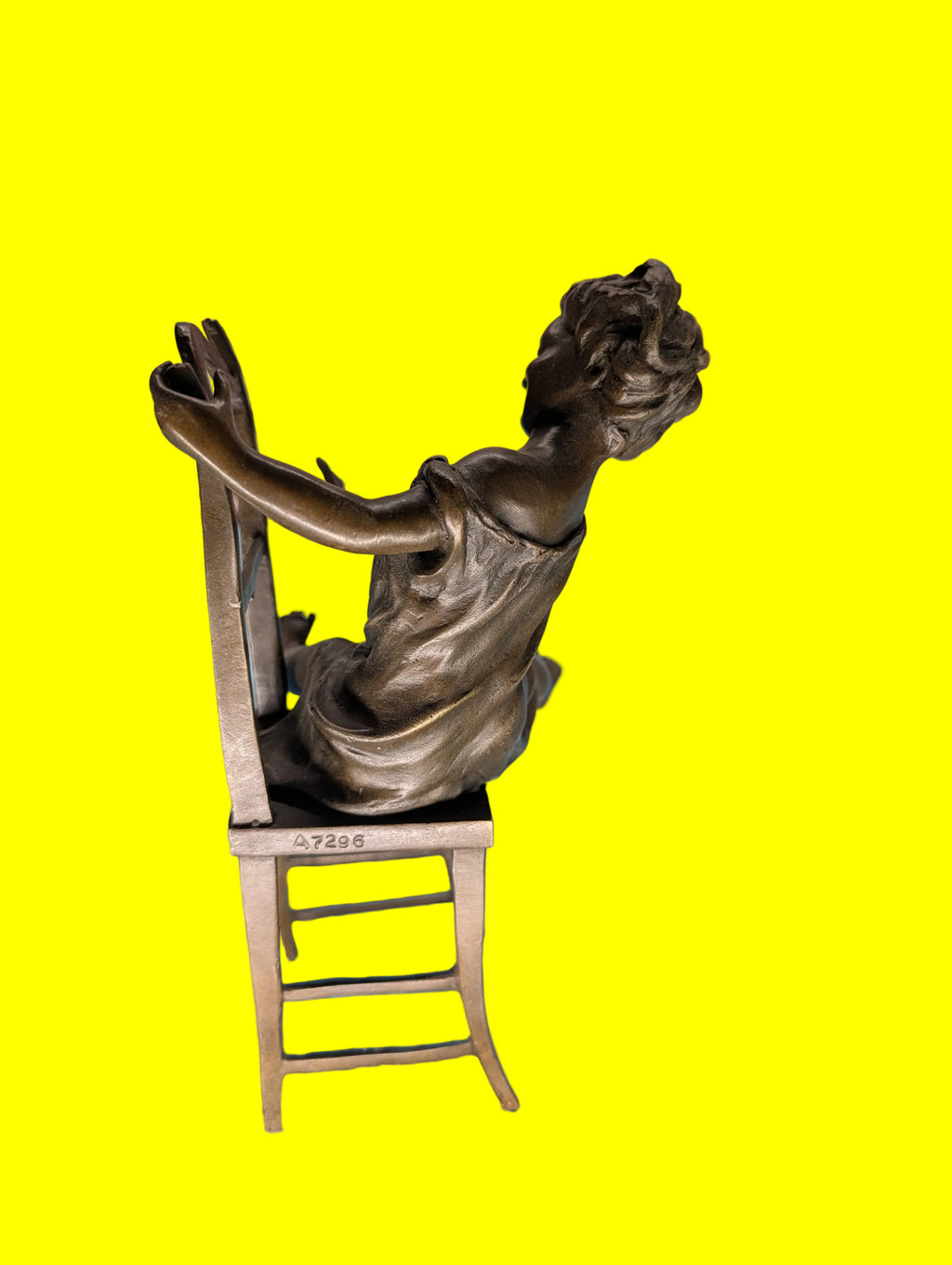 Bronze, figurine fille sur chaise – Belle sculpture en bronze, objet de collection