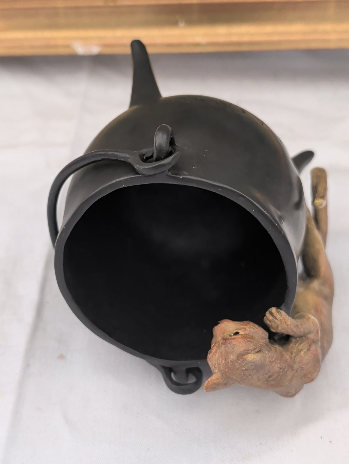 Vase à fleurs en bronze viennois avec chat 13 cm – Figurine décorative